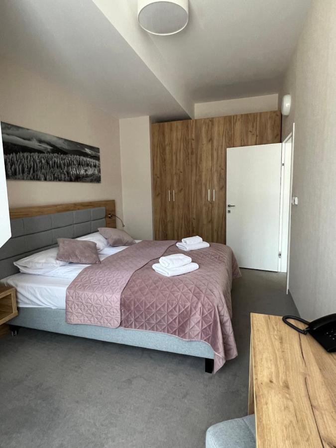 Aparthotel Apartamenty Czarna Gora 414 سيينا المظهر الخارجي الصورة